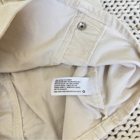 Cat & Jack Cream Button-Down Girl's Mini Skirt Size 6/6x - Picture 5 of 5